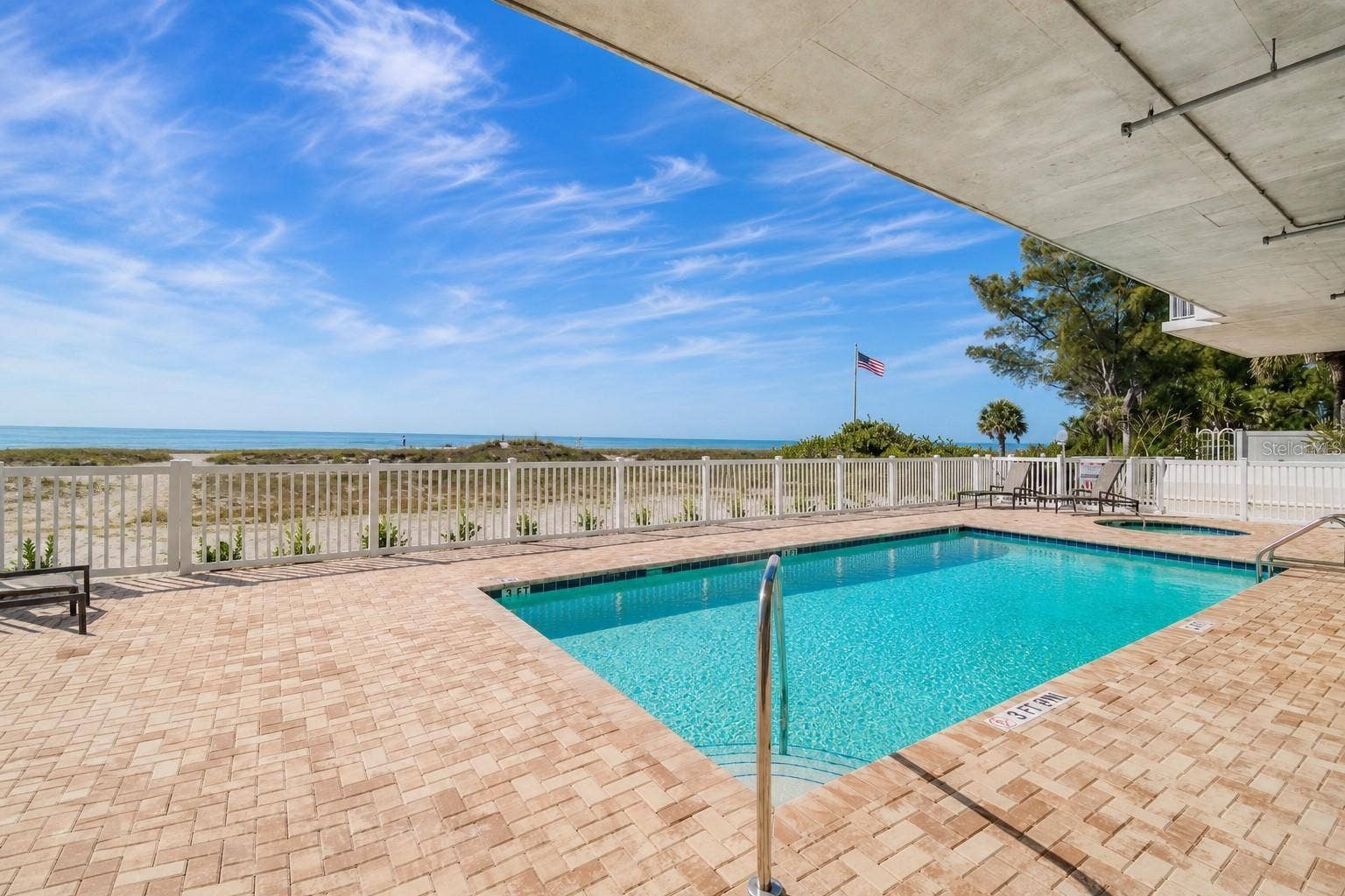 10116 GULF BOULEVARD, #201W, Treasure Island, FL 33706