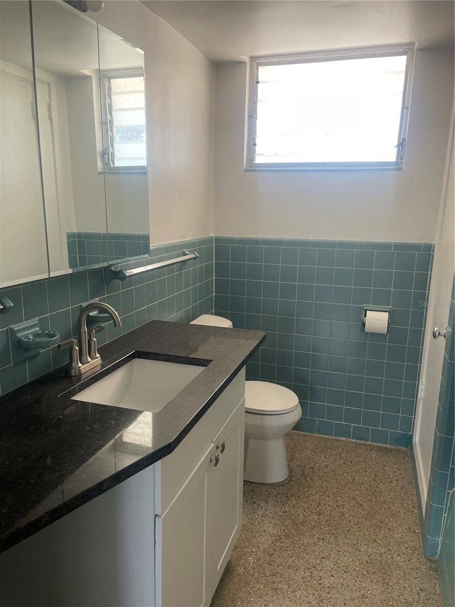 200 N BETTY LANE, #1B, Clearwater, FL 33755