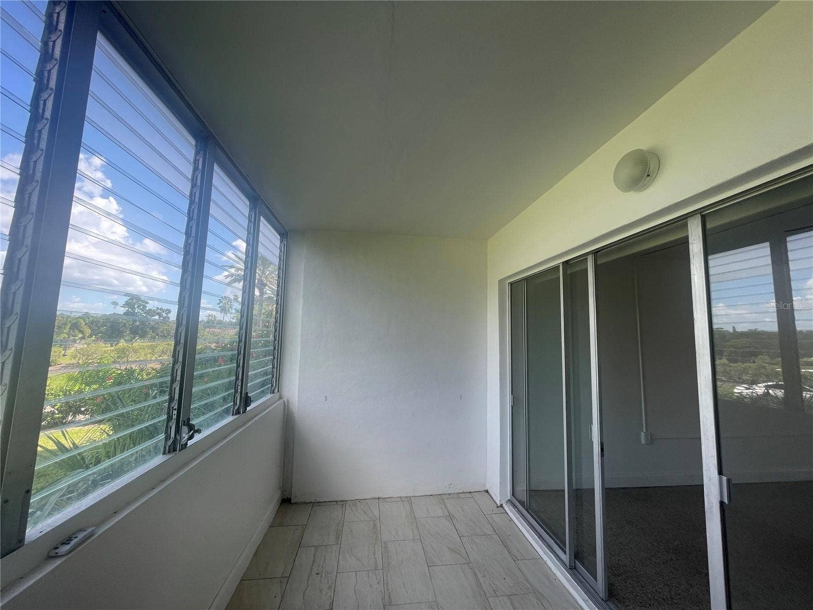 200 N BETTY LANE, #1B, Clearwater, FL 33755