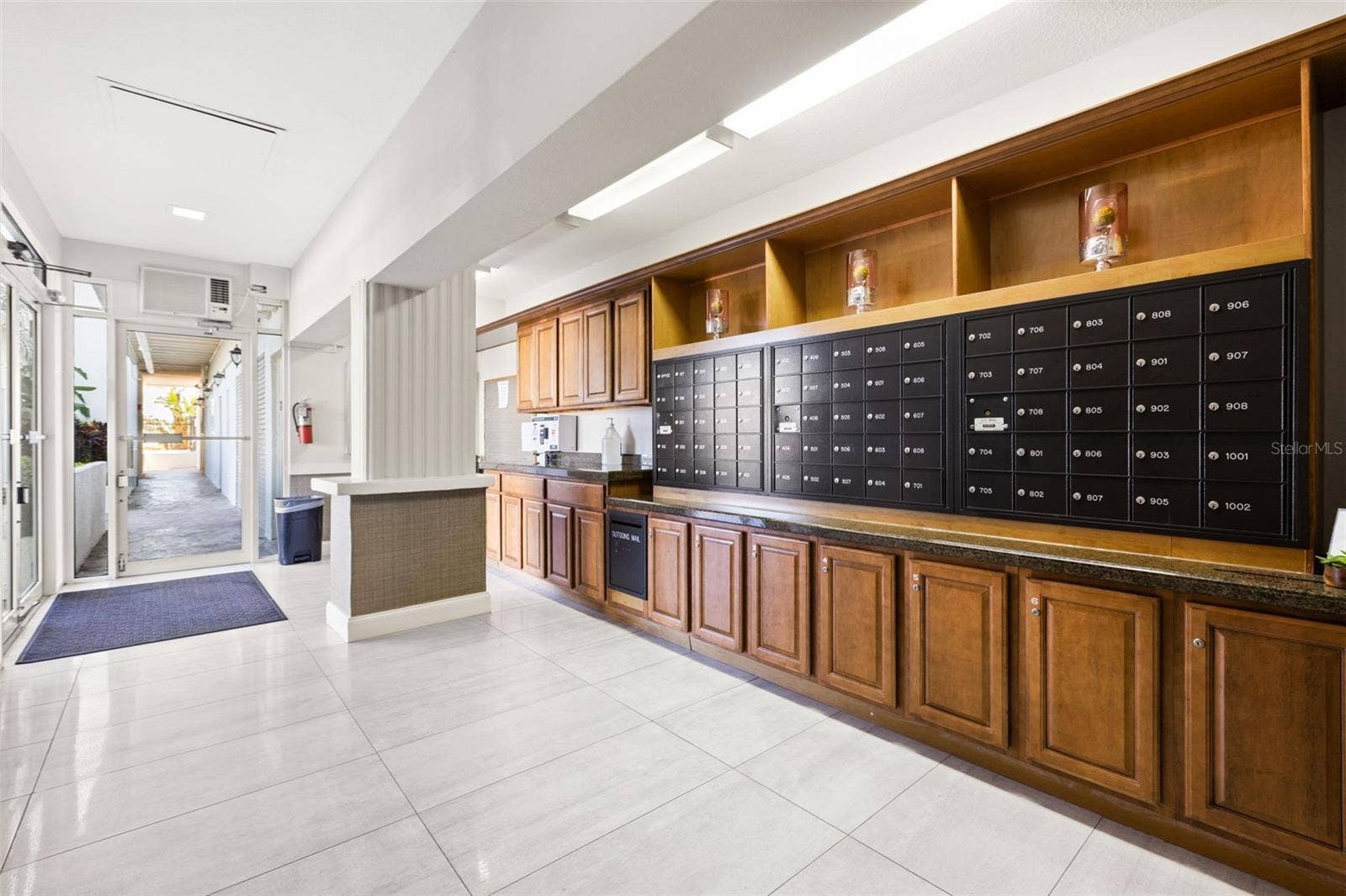 7000 BEACH PLAZA, #307, St Pete Beach, FL 33706 7000 BEACH PLAZA, #307, St Pete Beach, FL 33706