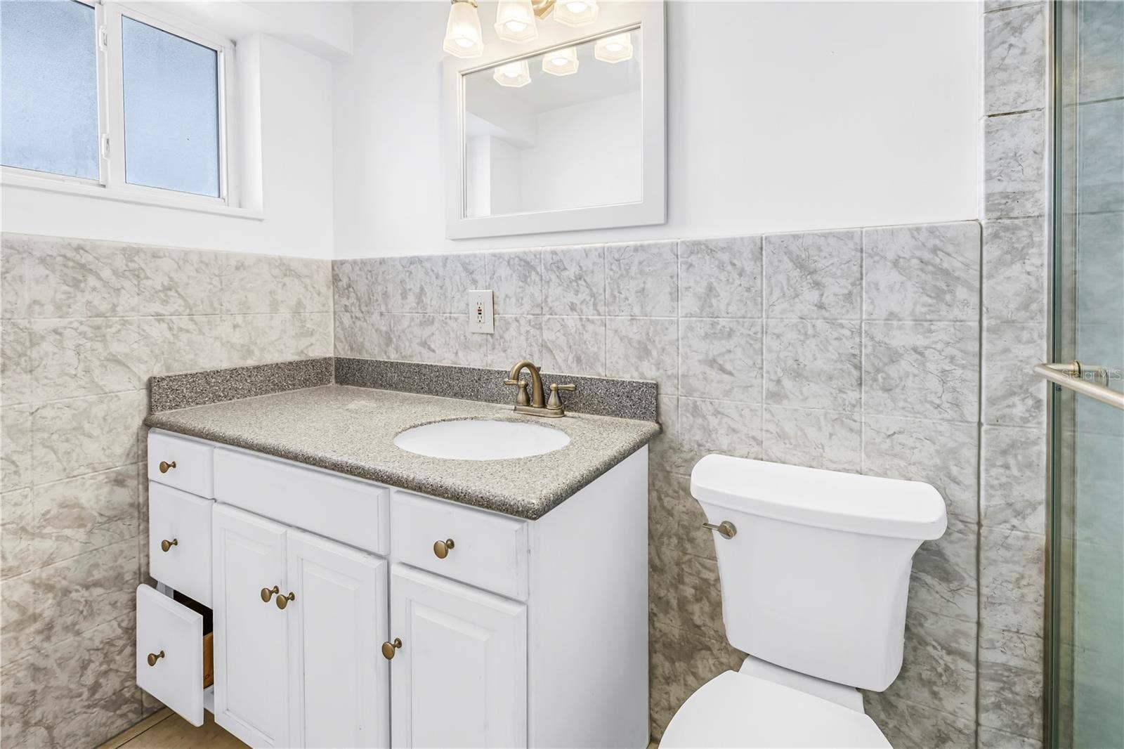 7000 BEACH PLAZA, #307, St Pete Beach, FL 33706 7000 BEACH PLAZA, #307, St Pete Beach, FL 33706