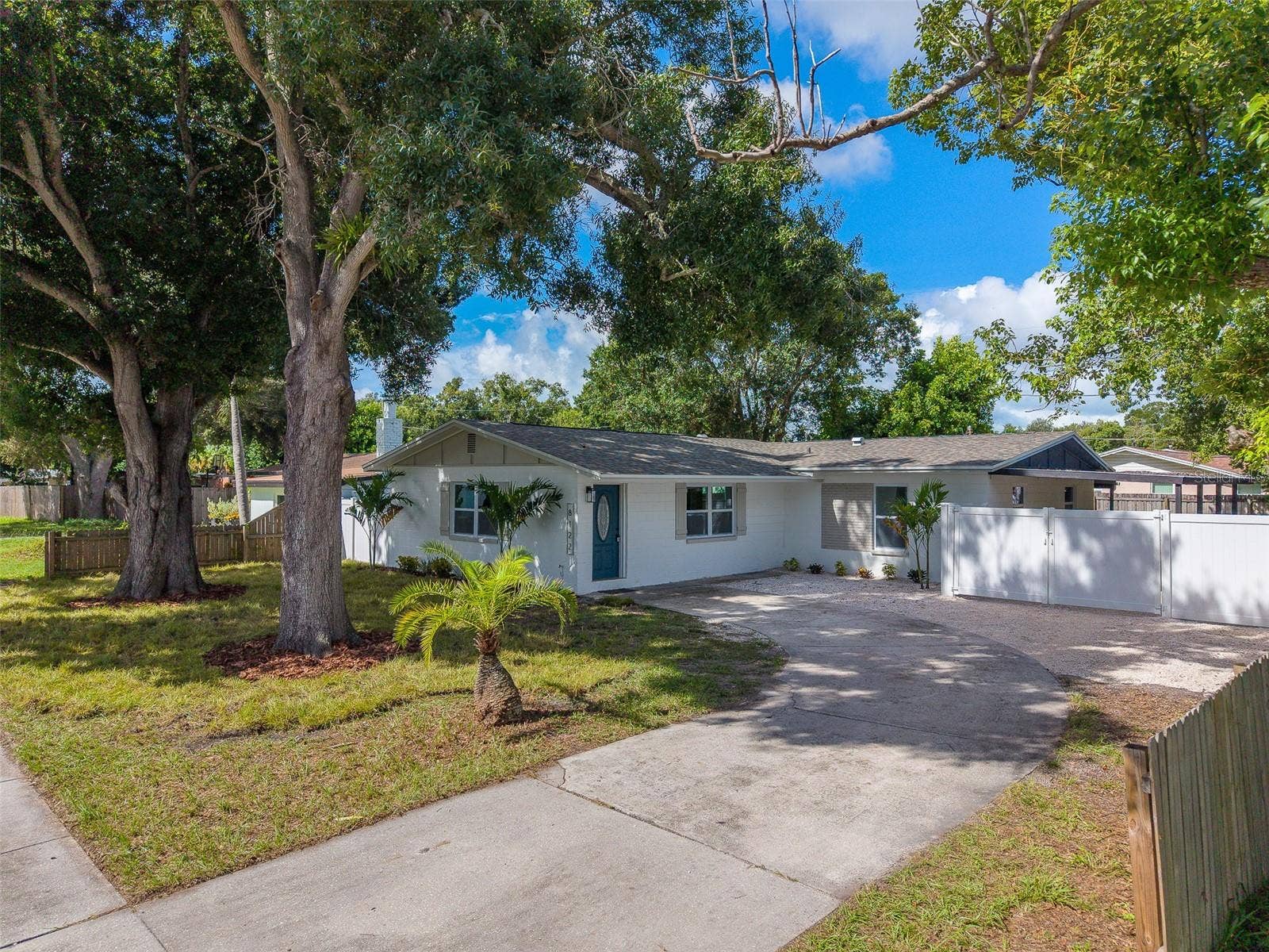 8122 LARK STREET, Seminole, FL 33777 8122 LARK STREET, Seminole, FL 33777