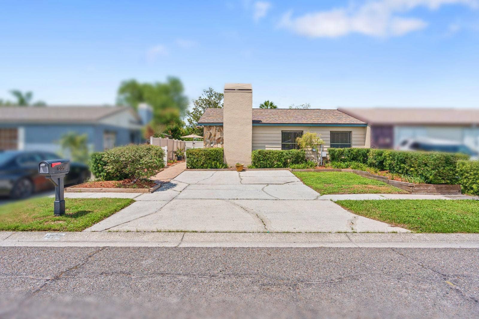 1205 MOHRLAKE DRIVE, Brandon, FL 33511 1205 MOHRLAKE DRIVE, Brandon, FL 33511