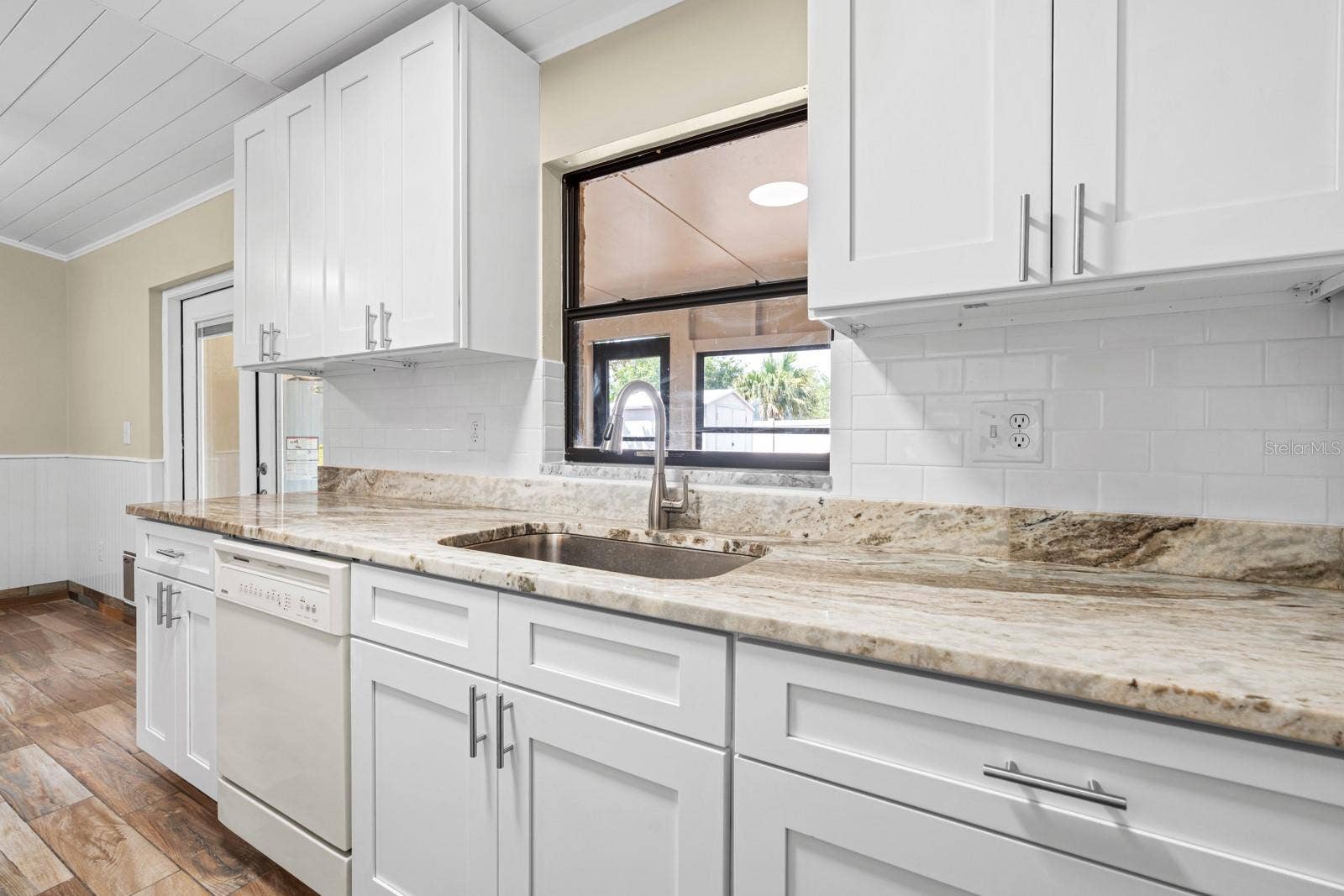 1205 MOHRLAKE DRIVE, Brandon, FL 33511 1205 MOHRLAKE DRIVE, Brandon, FL 33511