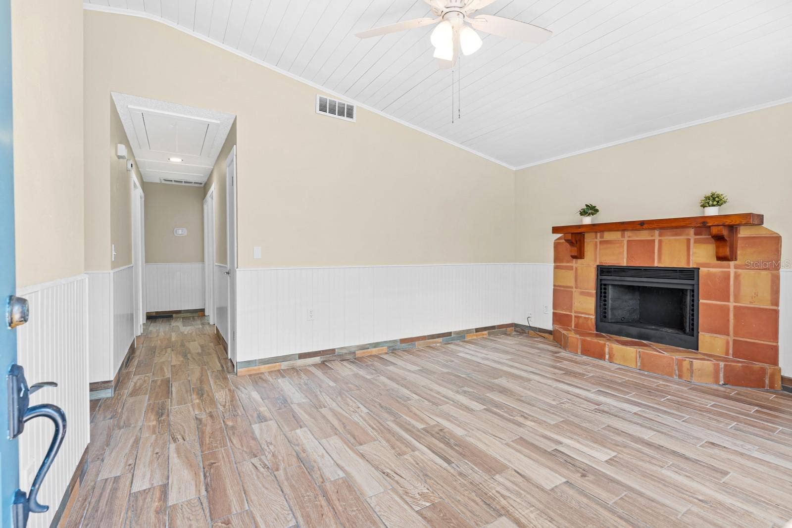 1205 MOHRLAKE DRIVE, Brandon, FL 33511 1205 MOHRLAKE DRIVE, Brandon, FL 33511