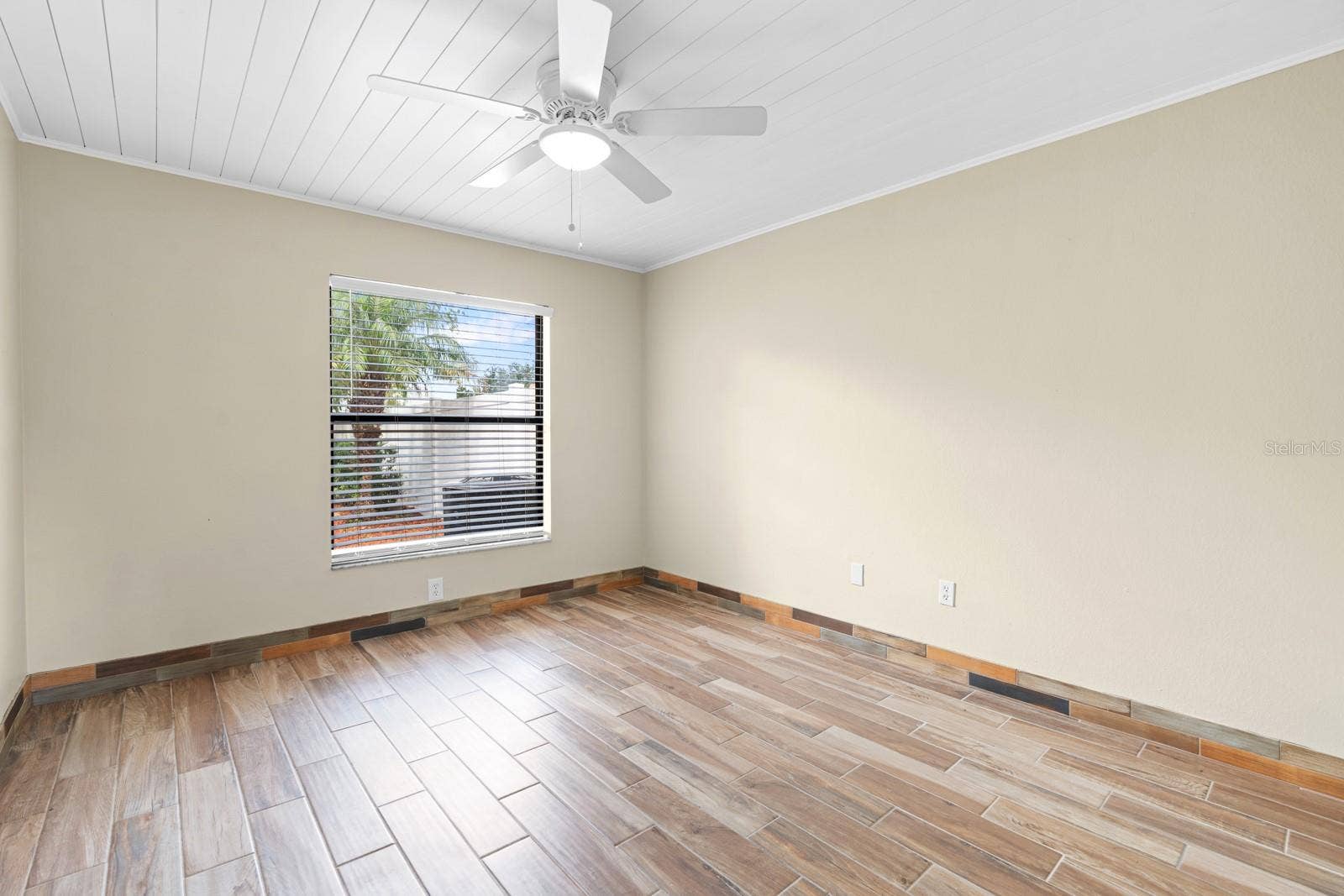1205 MOHRLAKE DRIVE, Brandon, FL 33511 1205 MOHRLAKE DRIVE, Brandon, FL 33511