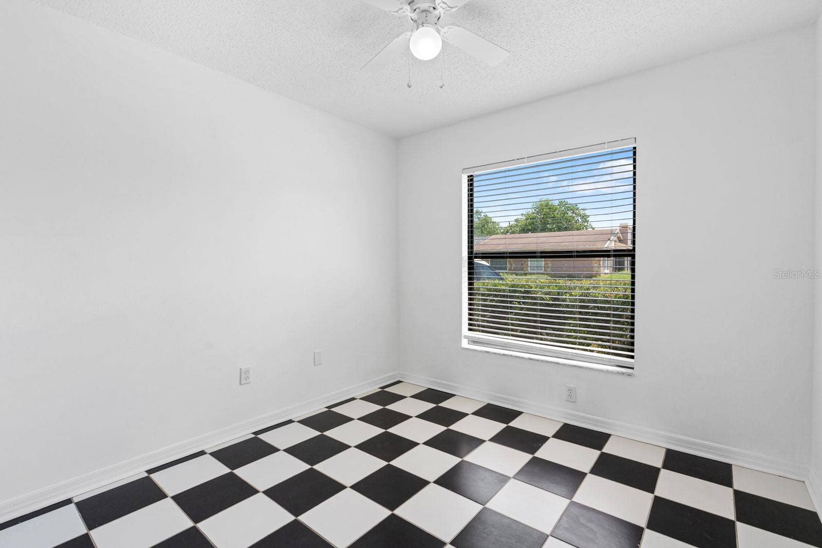 1205 MOHRLAKE DRIVE, Brandon, FL 33511 1205 MOHRLAKE DRIVE, Brandon, FL 33511