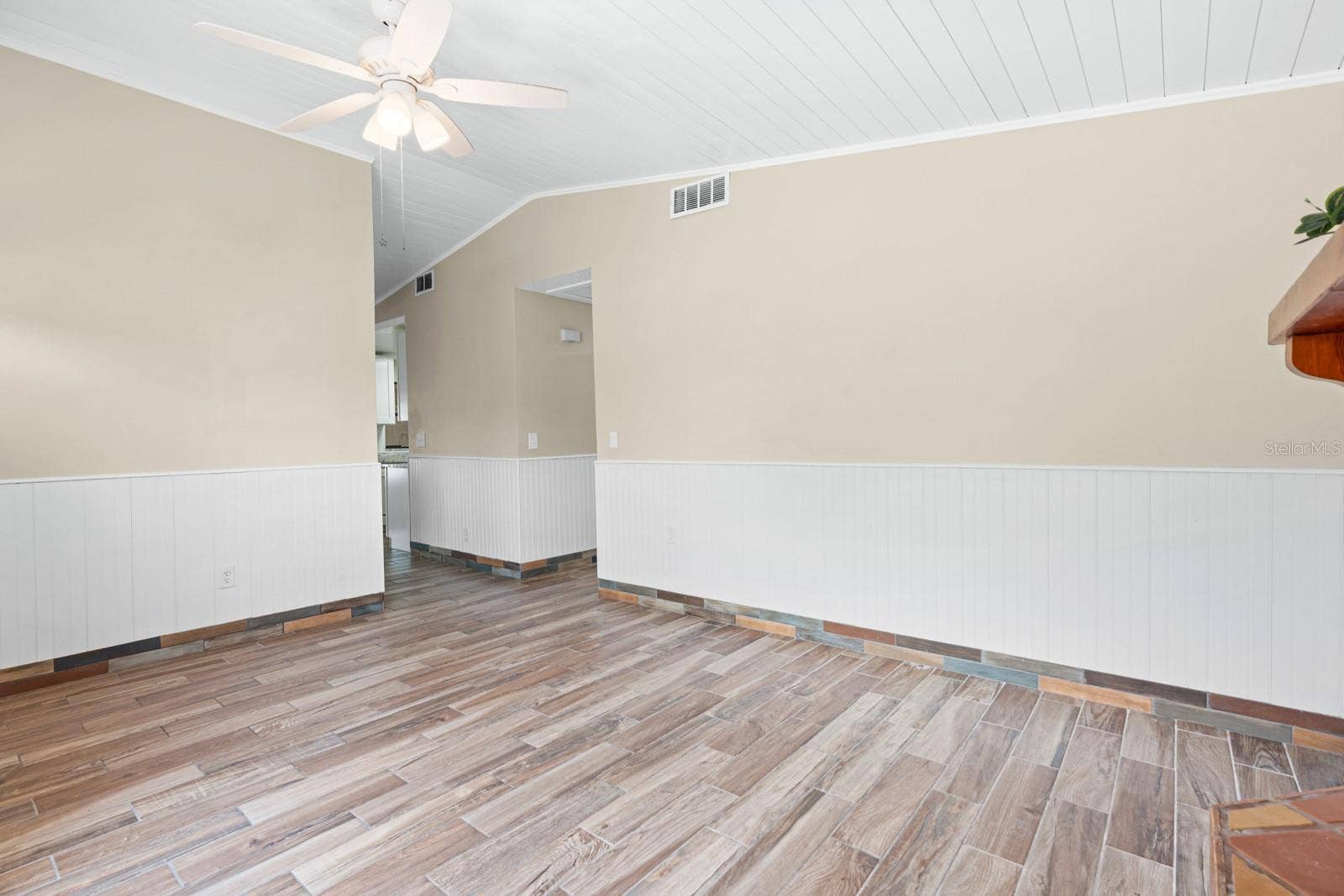 1205 MOHRLAKE DRIVE, Brandon, FL 33511 1205 MOHRLAKE DRIVE, Brandon, FL 33511