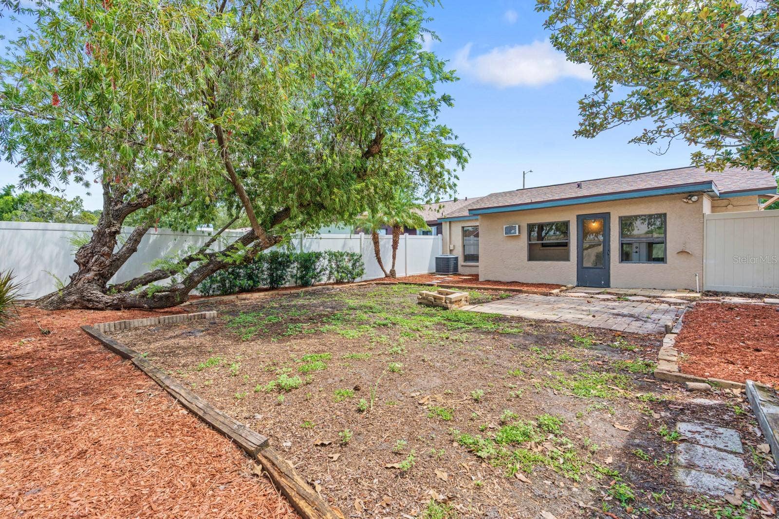 1205 MOHRLAKE DRIVE, Brandon, FL 33511 1205 MOHRLAKE DRIVE, Brandon, FL 33511