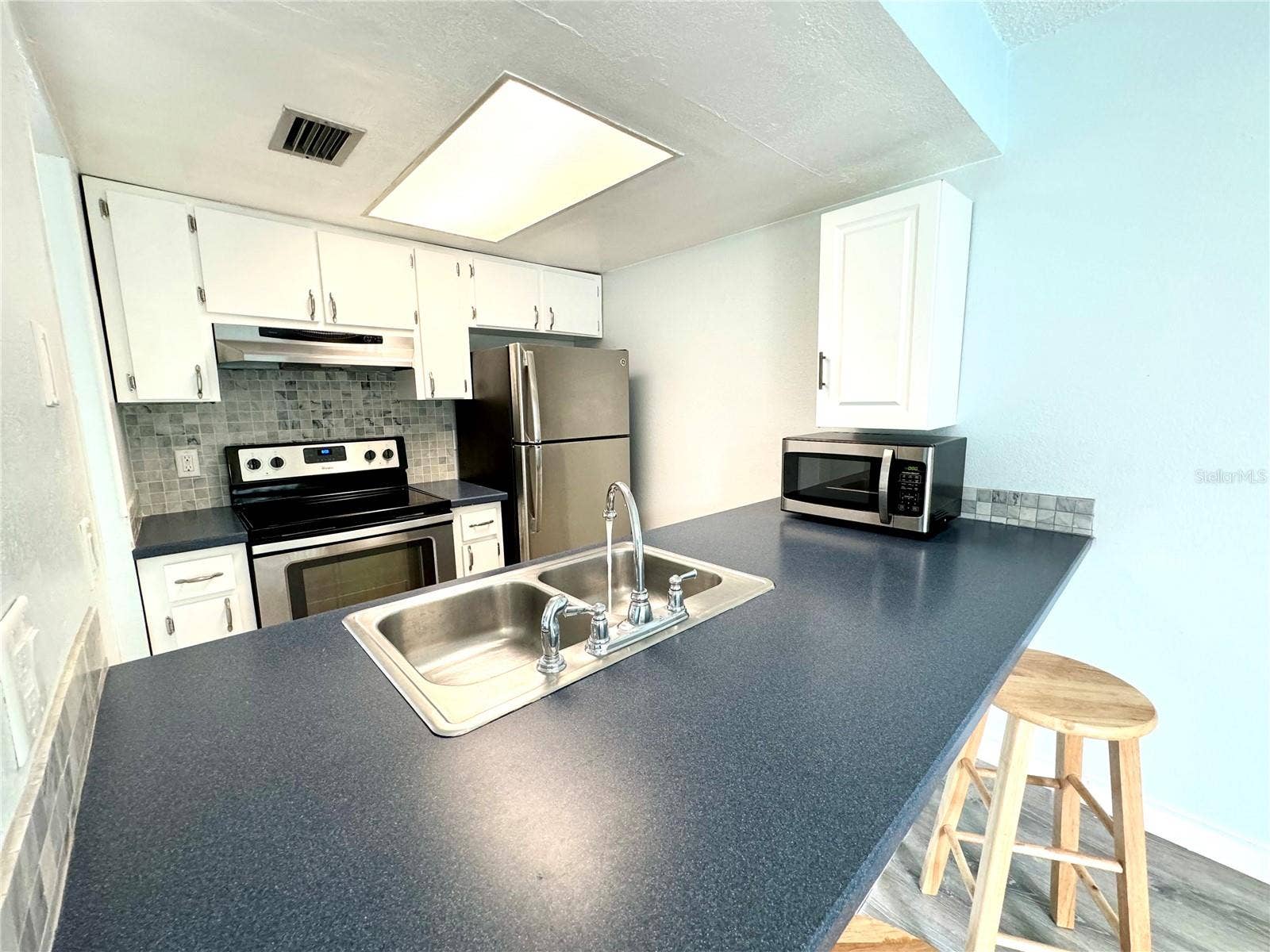 1845 PINE CONE CIRCLE, Clearwater, FL 33760 1845 PINE CONE CIRCLE, Clearwater, FL 33760