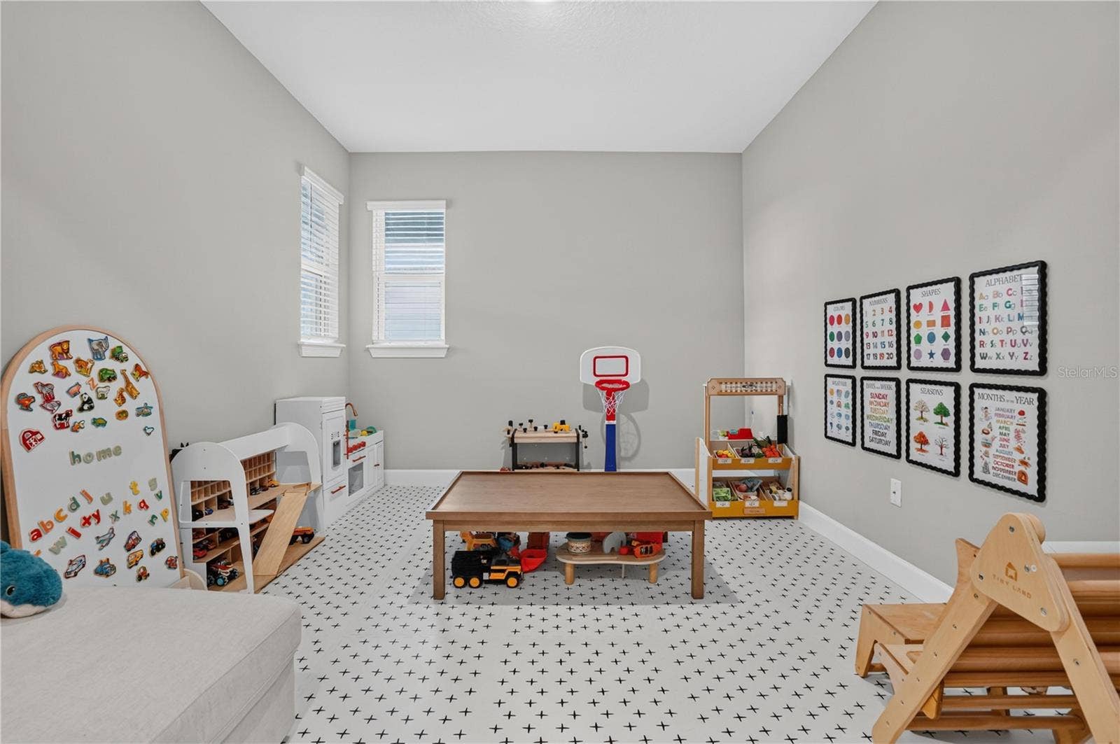 Flex Room