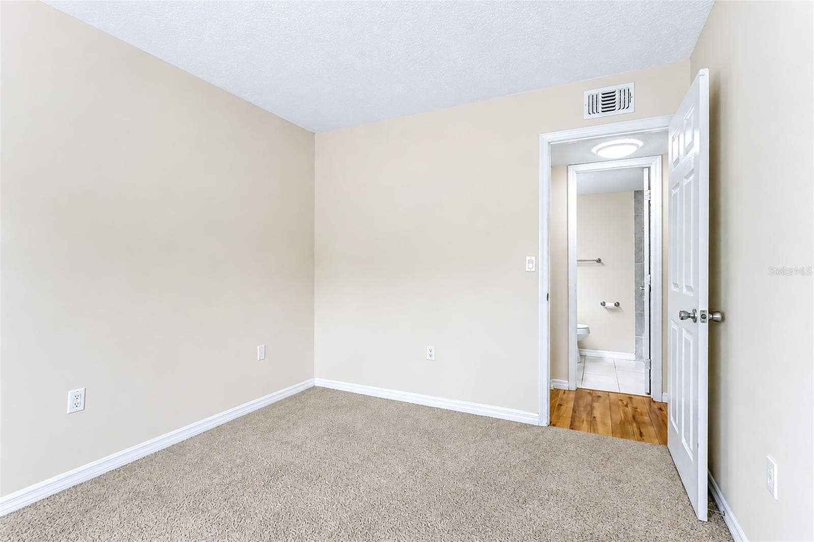 205 PALMETTO COURT, #205, Oldsmar, FL 34677 205 PALMETTO COURT, #205, Oldsmar, FL 34677