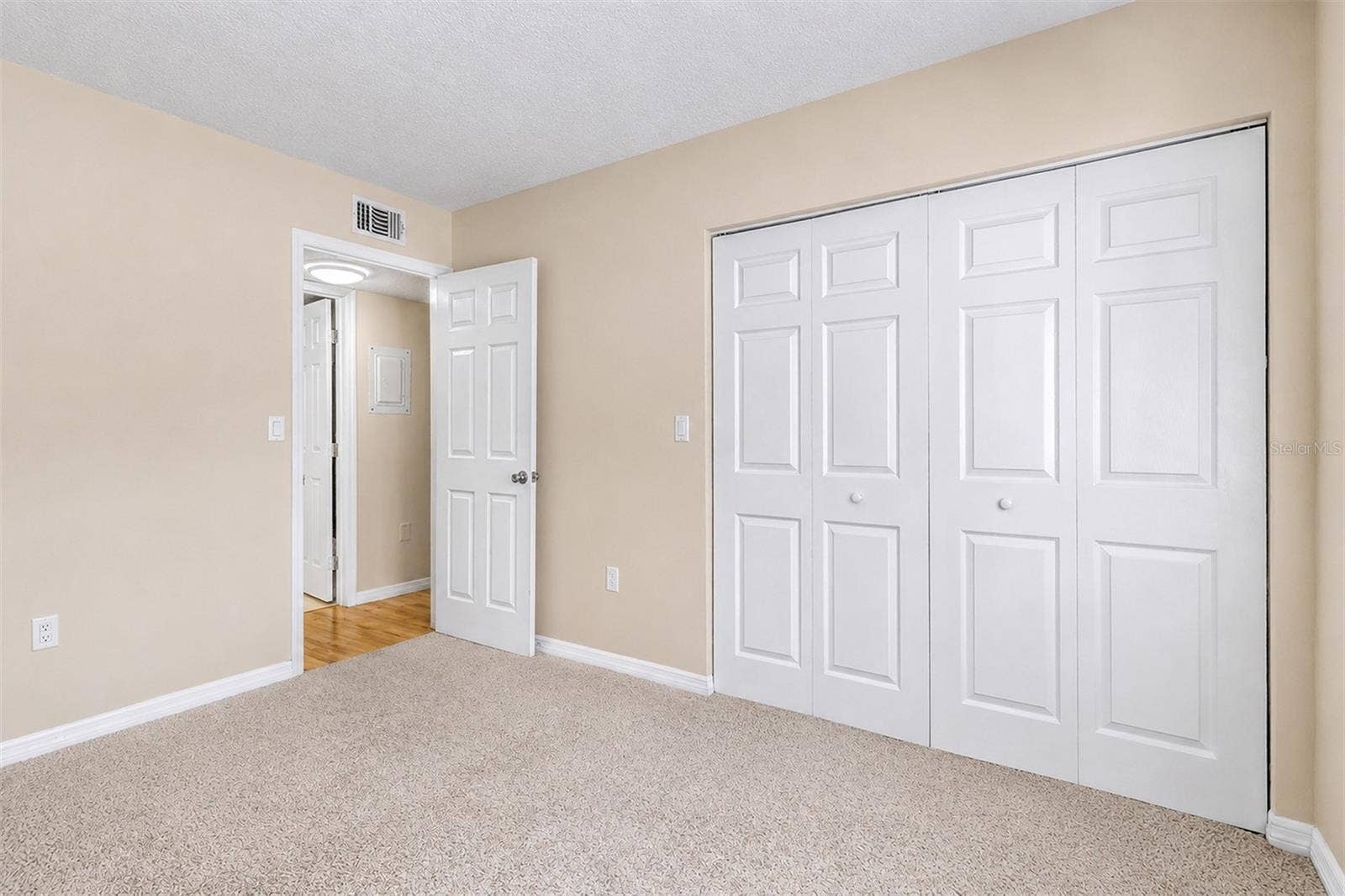 205 PALMETTO COURT, #205, Oldsmar, FL 34677 205 PALMETTO COURT, #205, Oldsmar, FL 34677
