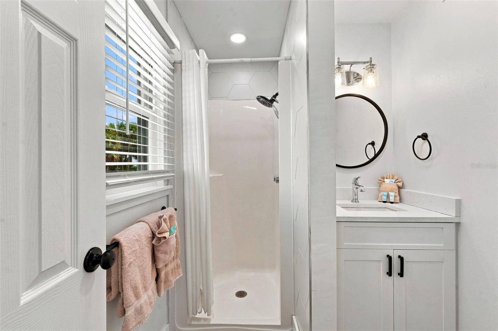 113 4TH AVENUE, St Pete Beach, FL 33706 113 4TH AVENUE, St Pete Beach, FL 33706