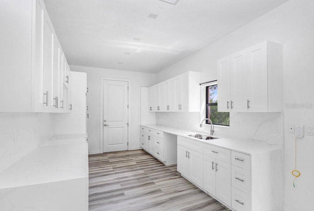 253 HALLMARK AVENUE, Lake Placid, FL 33852 253 HALLMARK AVENUE, Lake Placid, FL 33852