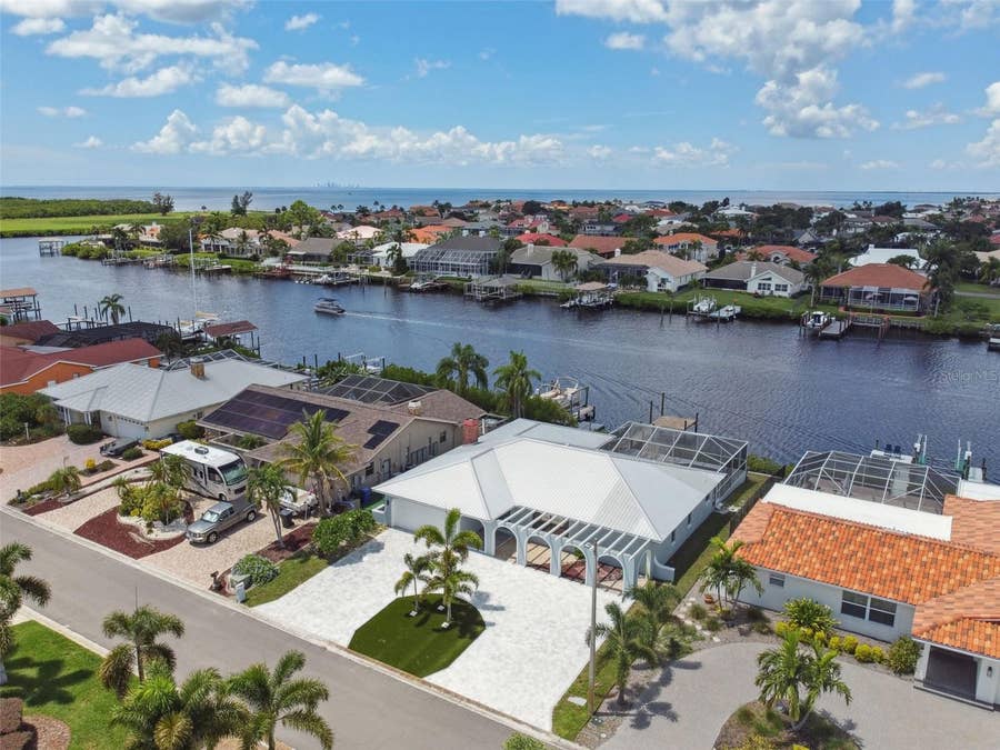 Property photo for 919 CHIPAWAY DRIVE, Apollo Beach, FL
