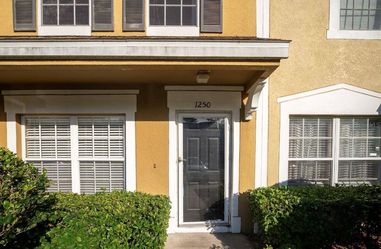 1250 REDONDO WAY, Wesley Chapel, FL 33543