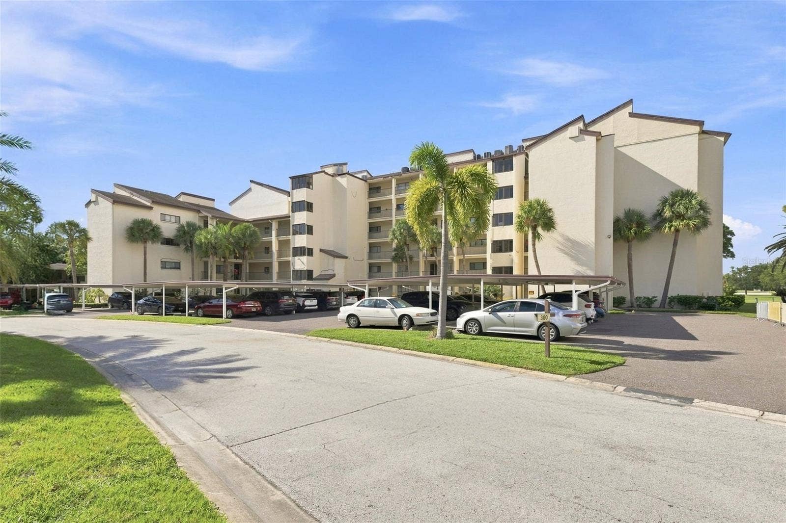 700 STARKEY ROAD, #311, Largo, FL 33771 700 STARKEY ROAD, #311, Largo, FL 33771