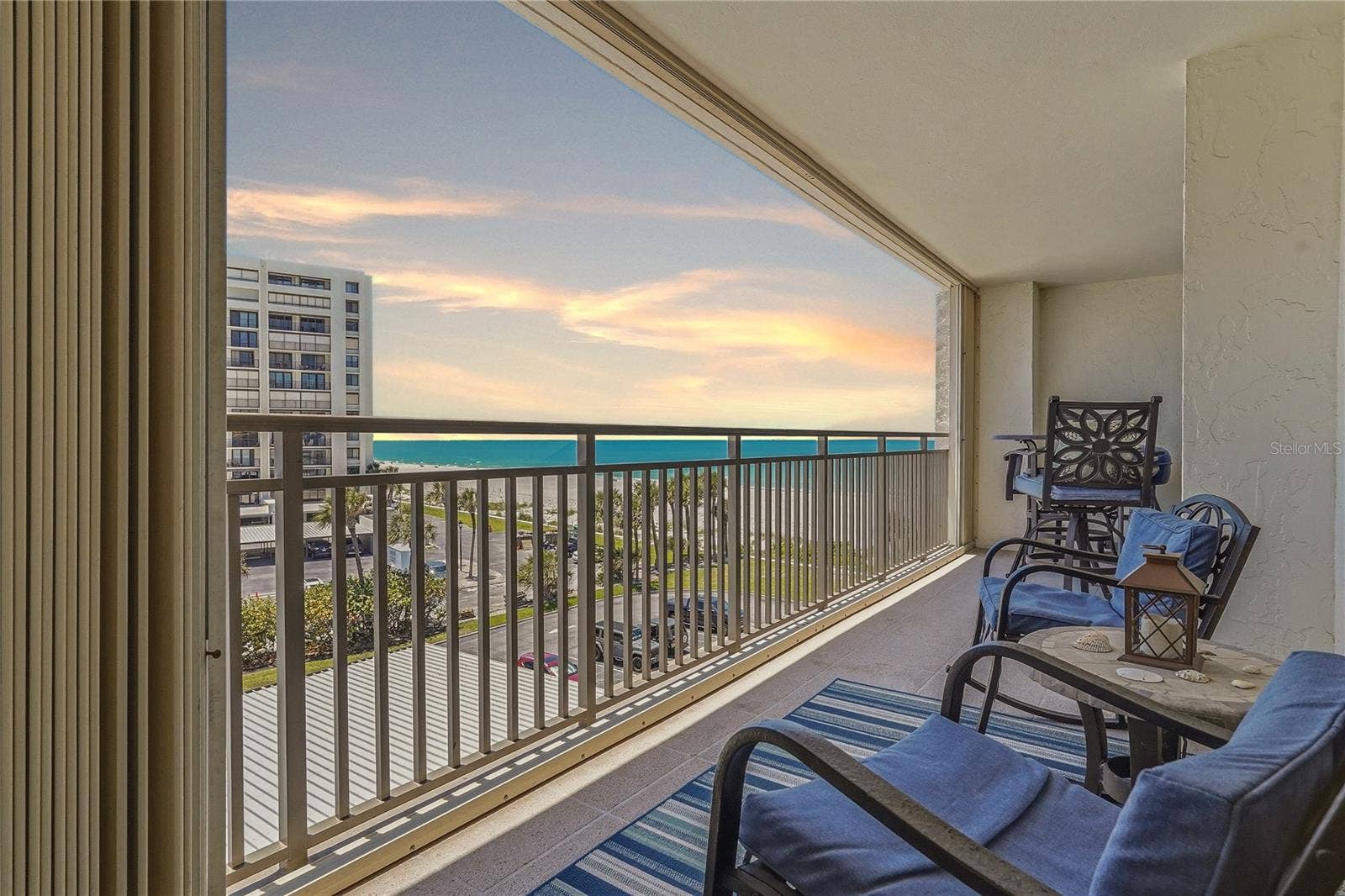 ENJOY THE SUNSET AND SUNRISE RIGHT FROM YOUR PRIVATE BALCONY!
