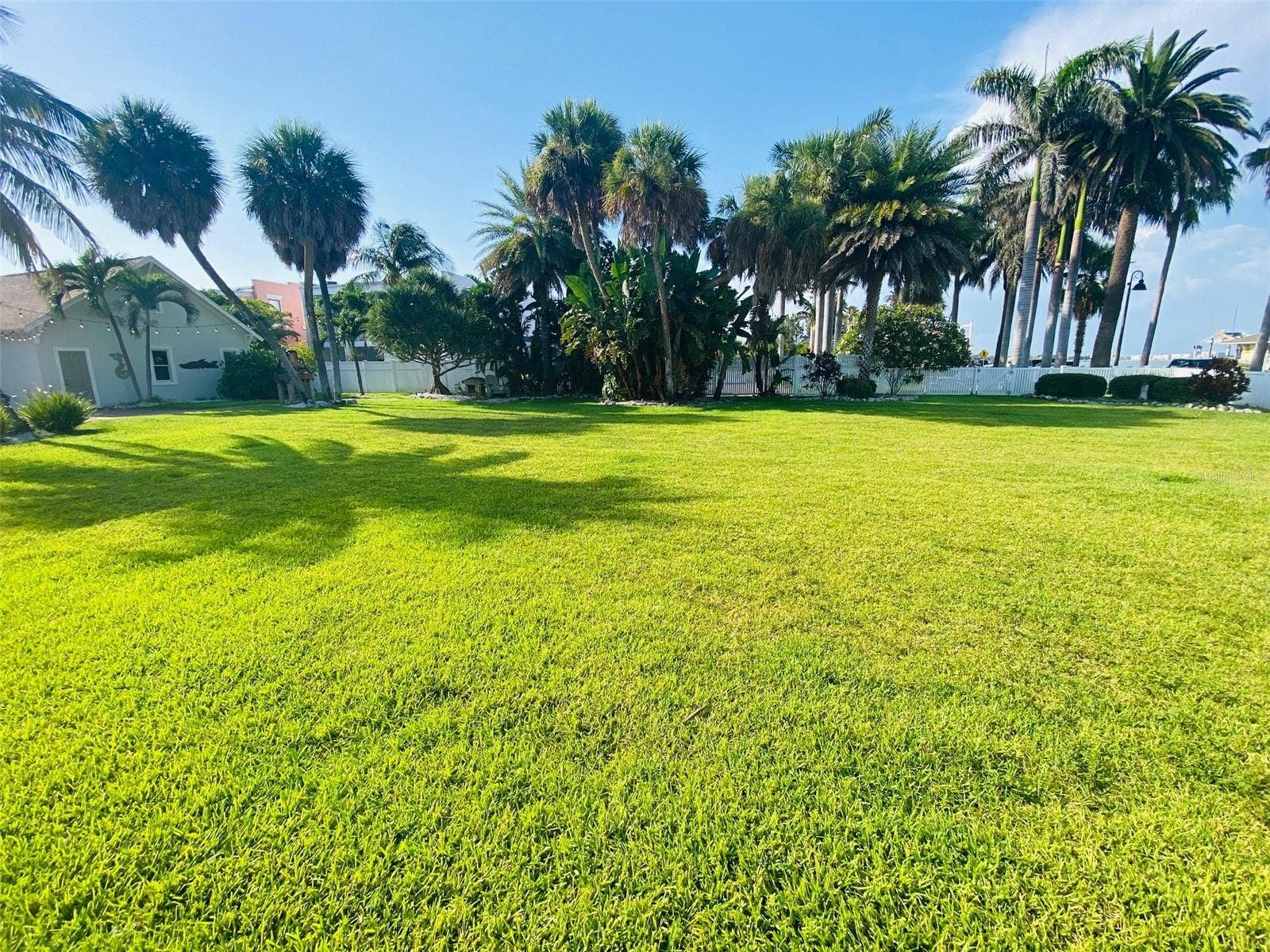 702 PASS A GRILLE WAY, St Pete Beach, FL 33706 702 PASS A GRILLE WAY, St Pete Beach, FL 33706