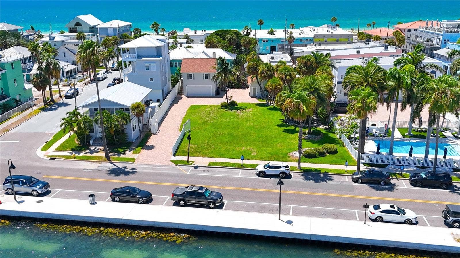 702 PASS A GRILLE WAY, St Pete Beach, FL 33706 702 PASS A GRILLE WAY, St Pete Beach, FL 33706