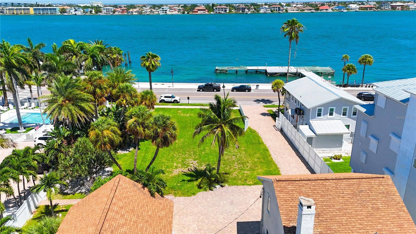 702 PASS A GRILLE WAY, St Pete Beach, FL 33706 702 PASS A GRILLE WAY, St Pete Beach, FL 33706