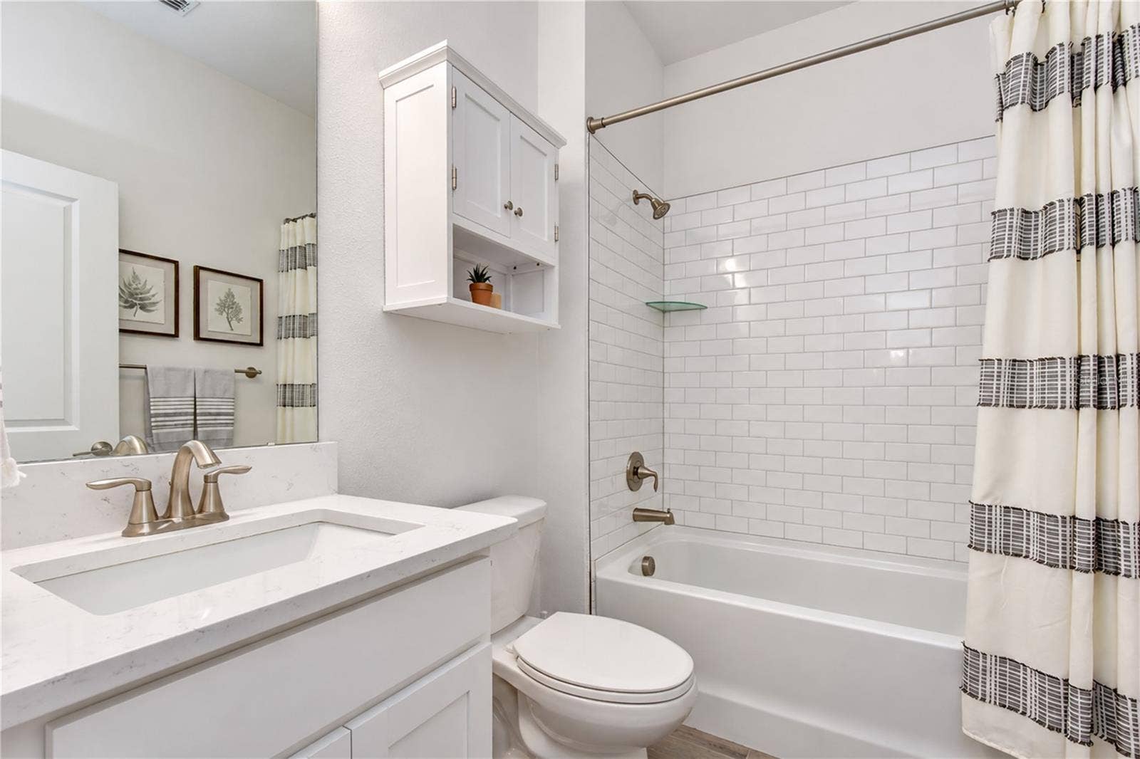 10577 BANYAN BREEZE BOULEVARD, Land O Lakes, FL 34638 10577 BANYAN BREEZE BOULEVARD, Land O Lakes, FL 34638