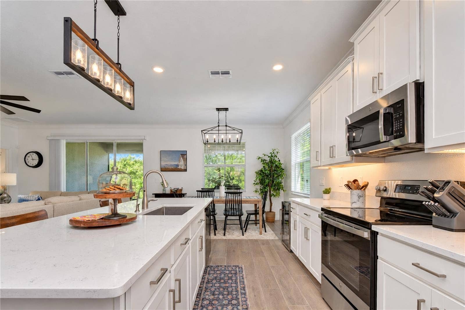 10577 BANYAN BREEZE BOULEVARD, Land O Lakes, FL 34638 10577 BANYAN BREEZE BOULEVARD, Land O Lakes, FL 34638