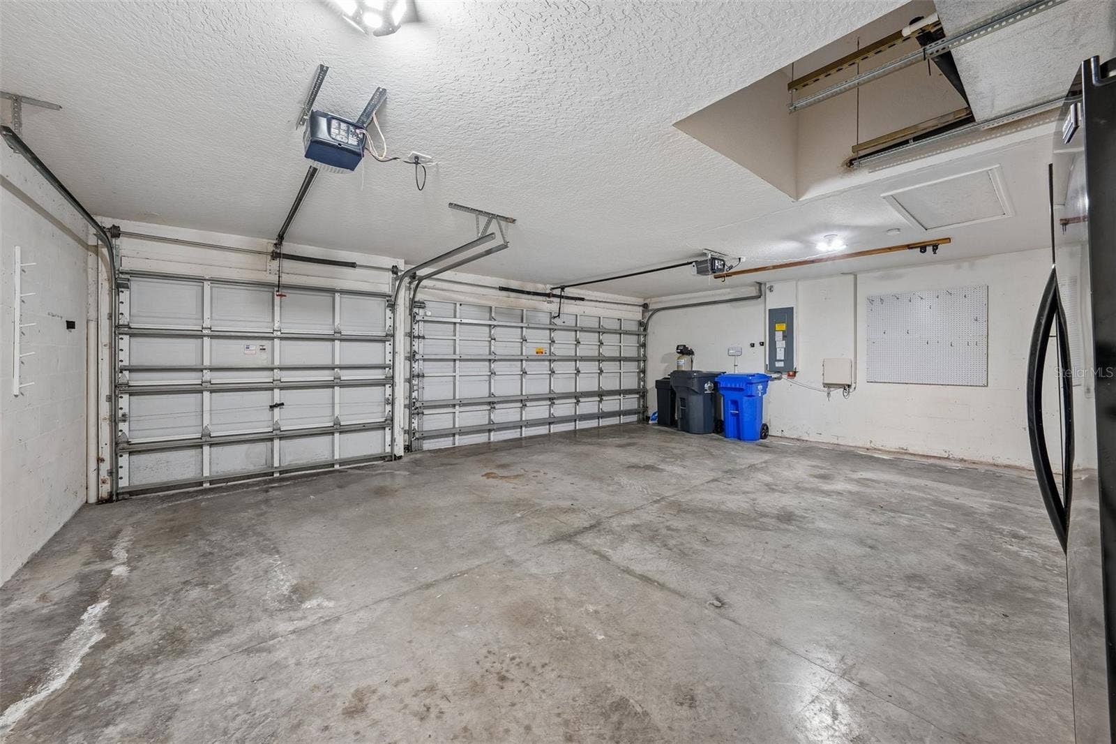 1810 MIRA LAGO CIRCLE, Ruskin, FL 33570 1810 MIRA LAGO CIRCLE, Ruskin, FL 33570