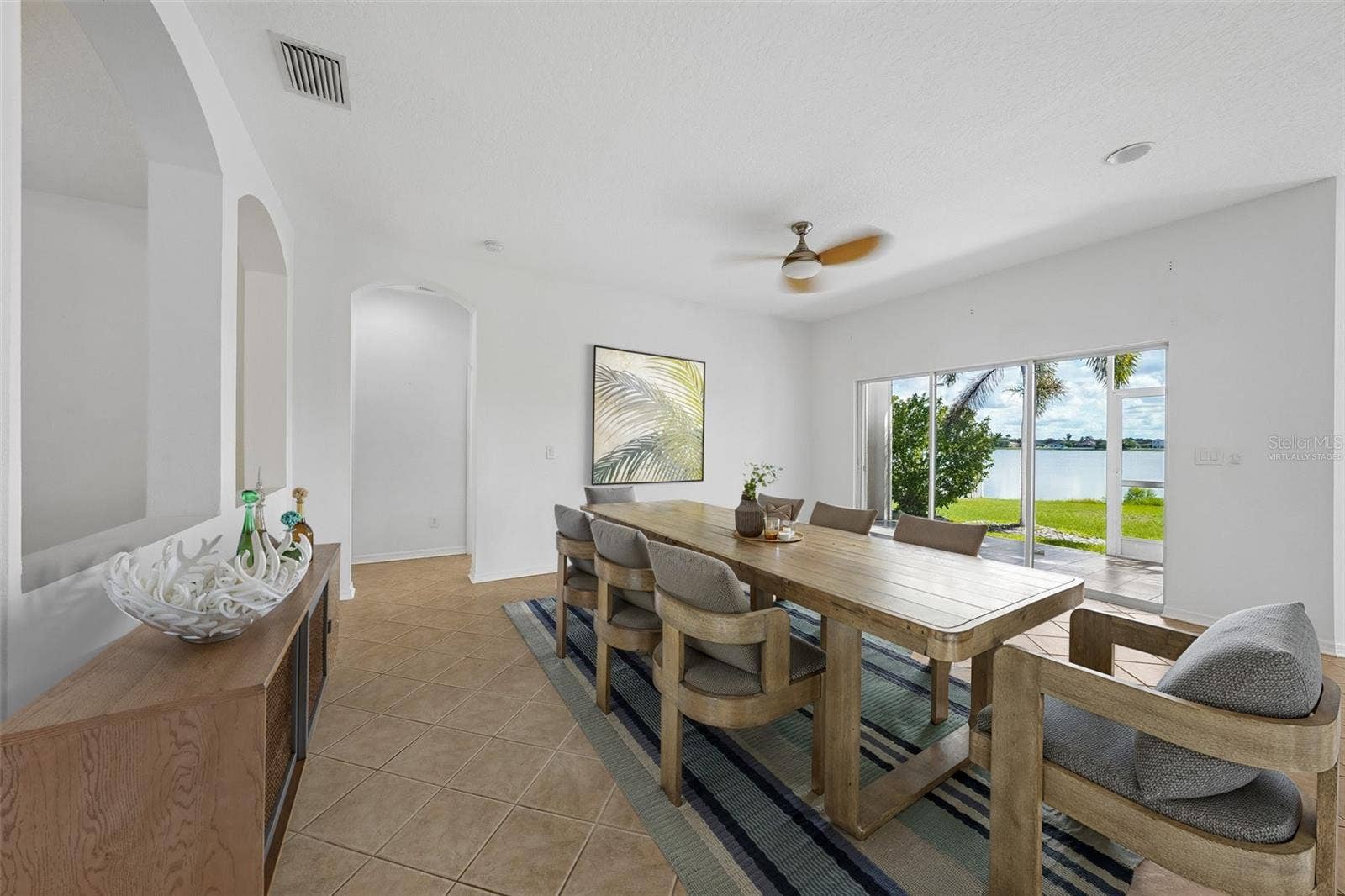 1810 MIRA LAGO CIRCLE, Ruskin, FL 33570 Virtually Staged