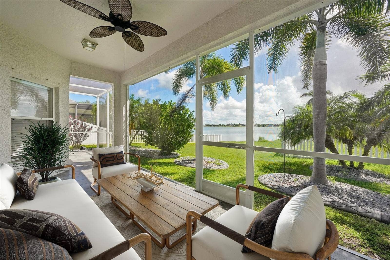 1810 MIRA LAGO CIRCLE, Ruskin, FL 33570 Virtually Staged