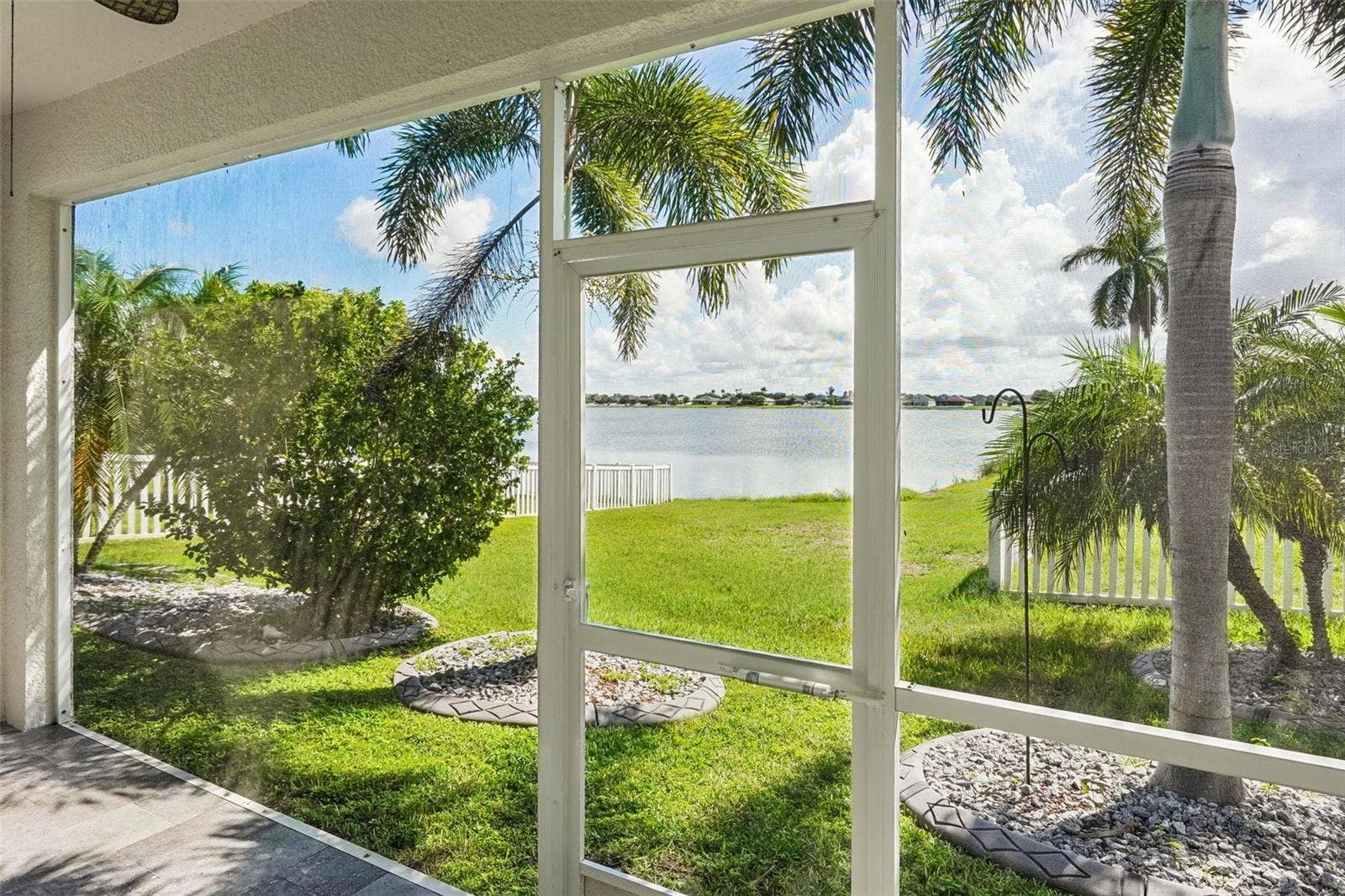 1810 MIRA LAGO CIRCLE, Ruskin, FL 33570 1810 MIRA LAGO CIRCLE, Ruskin, FL 33570