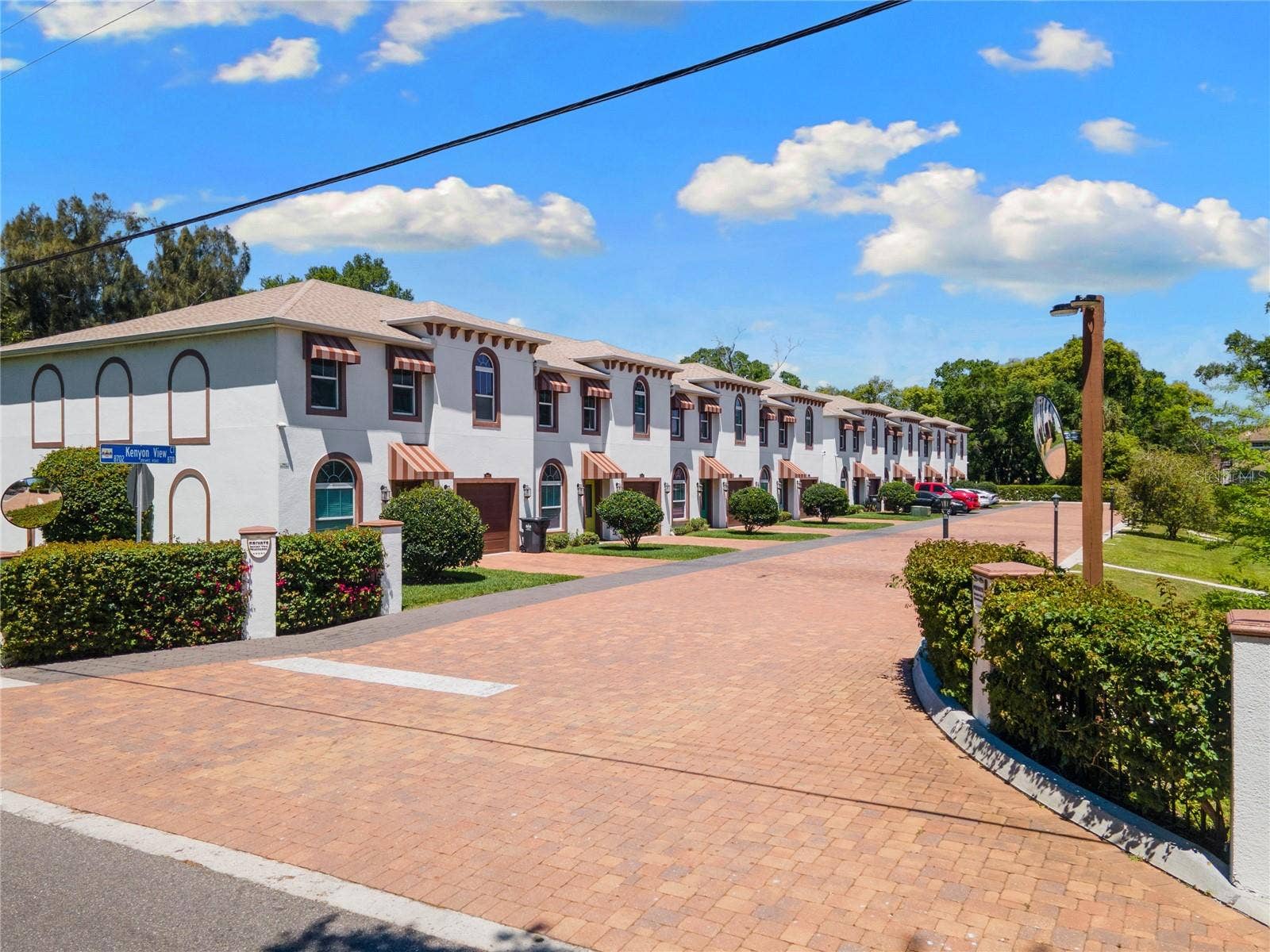 8702-8708 KENYON VIEW COURT, Tampa, FL 33614