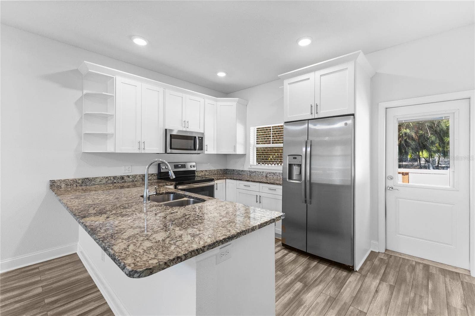 8702-8708 KENYON VIEW COURT, Tampa, FL 33614
