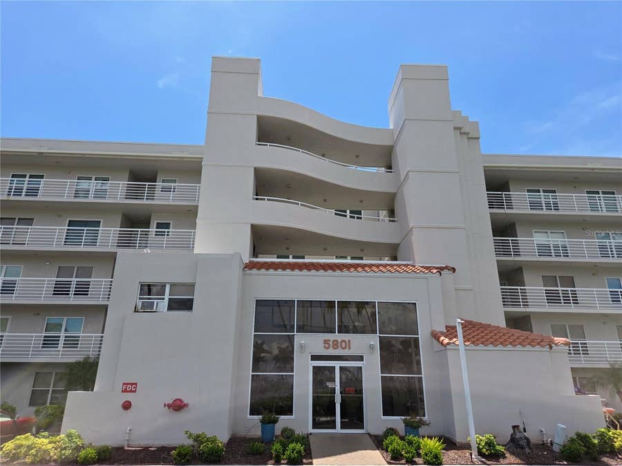 Property photo for 5801 BAHIA DEL MAR CIRCLE, #113, St Petersburg, FL