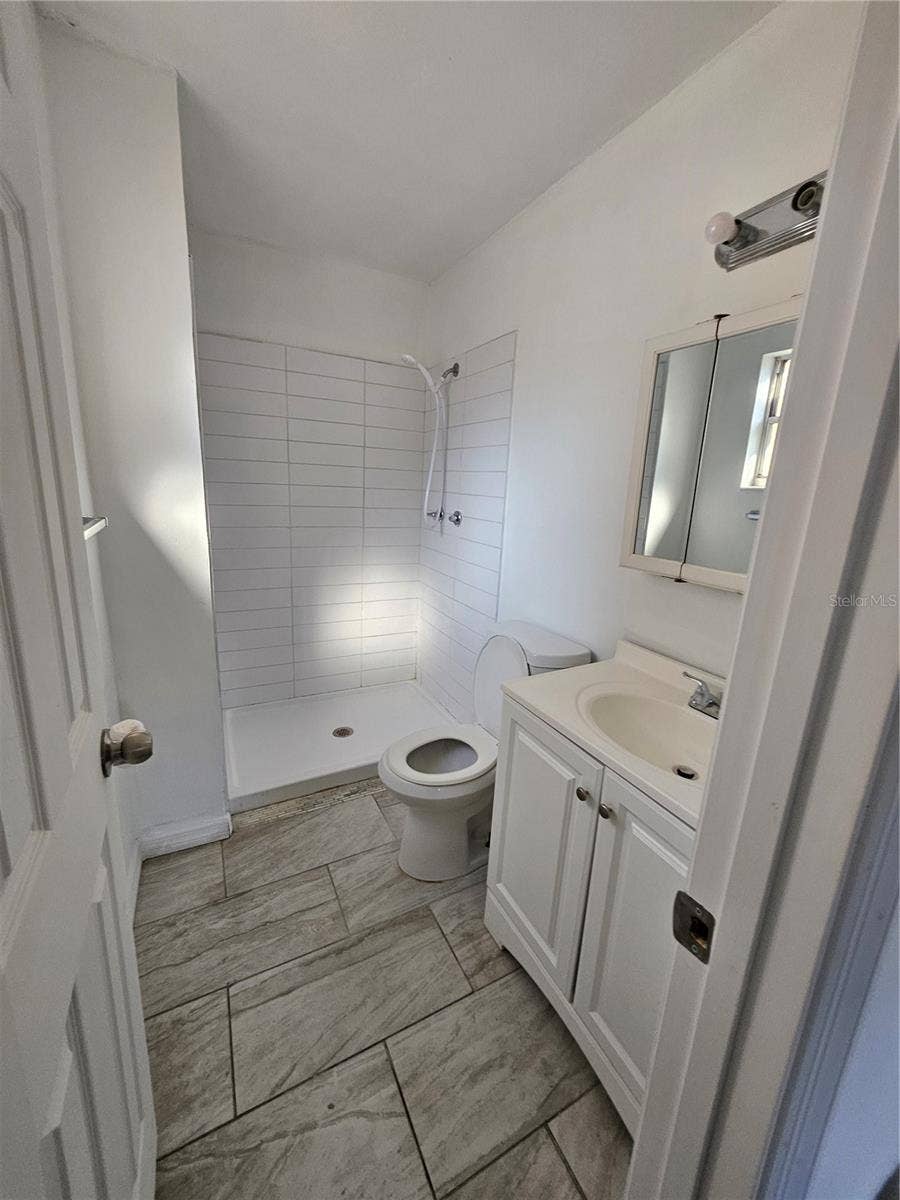 7840 BOCA CIEGA DRIVE, St Pete Beach, FL 33706 ensuite bath