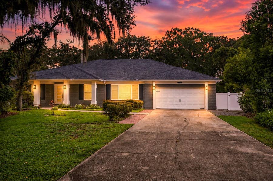Property photo for 4712 DOVER CLIFF COURT, Dover, FL