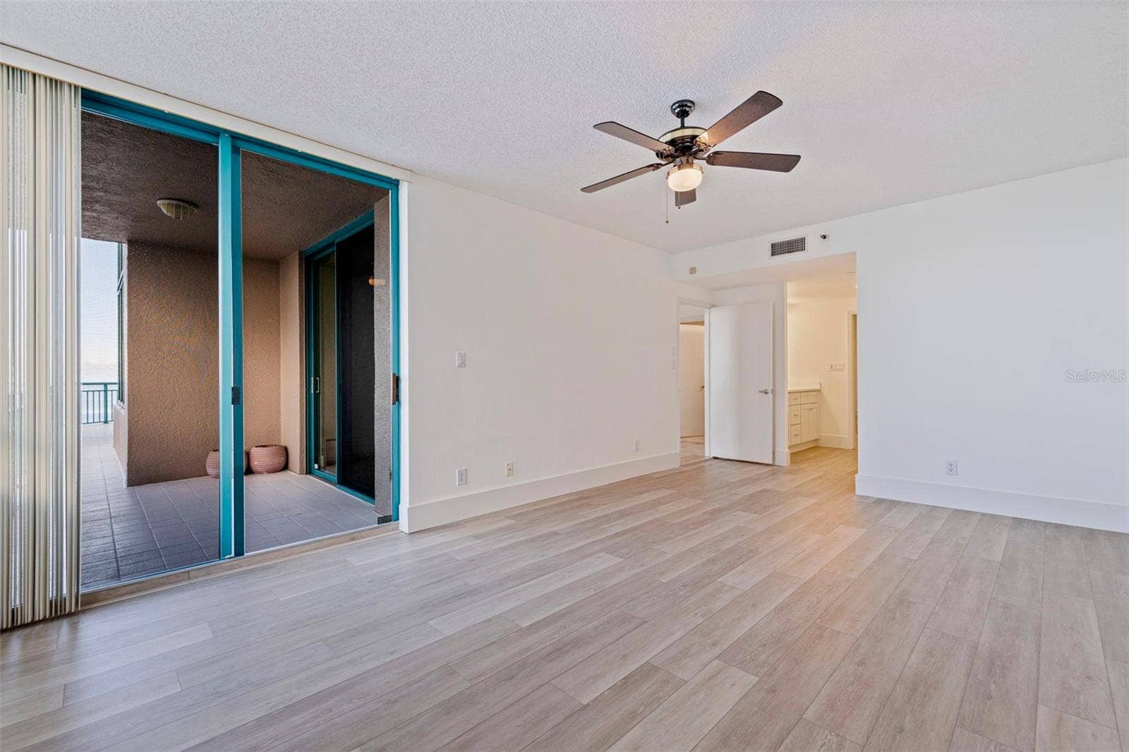 1520 GULF BOULEVARD, #1901, Clearwater, FL 33767 1520 GULF BOULEVARD, #1901, Clearwater, FL 33767