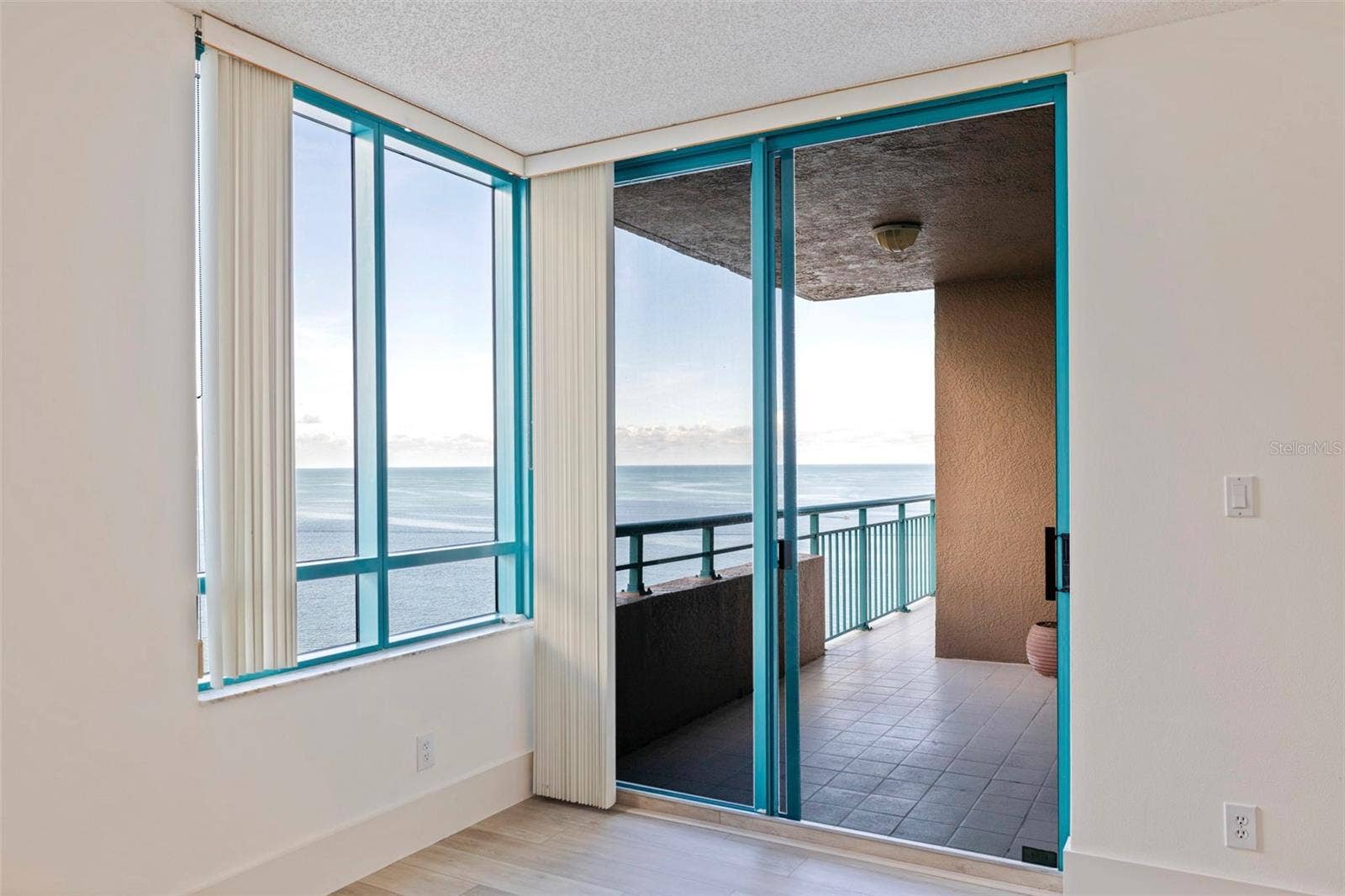 1520 GULF BOULEVARD, #1901, Clearwater, FL 33767 1520 GULF BOULEVARD, #1901, Clearwater, FL 33767