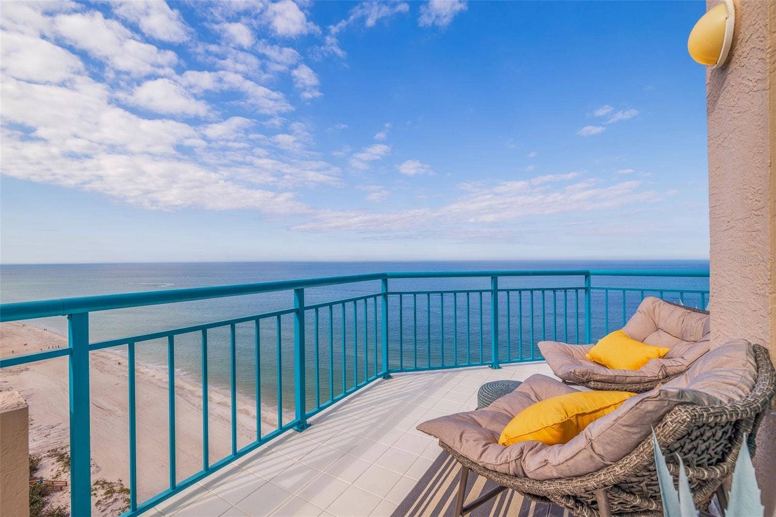 1520 GULF BOULEVARD, #1901, Clearwater, FL 33767 Top of the World