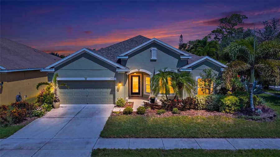 Property photo for 1503 YALE CASTLE COURT, Ruskin, FL