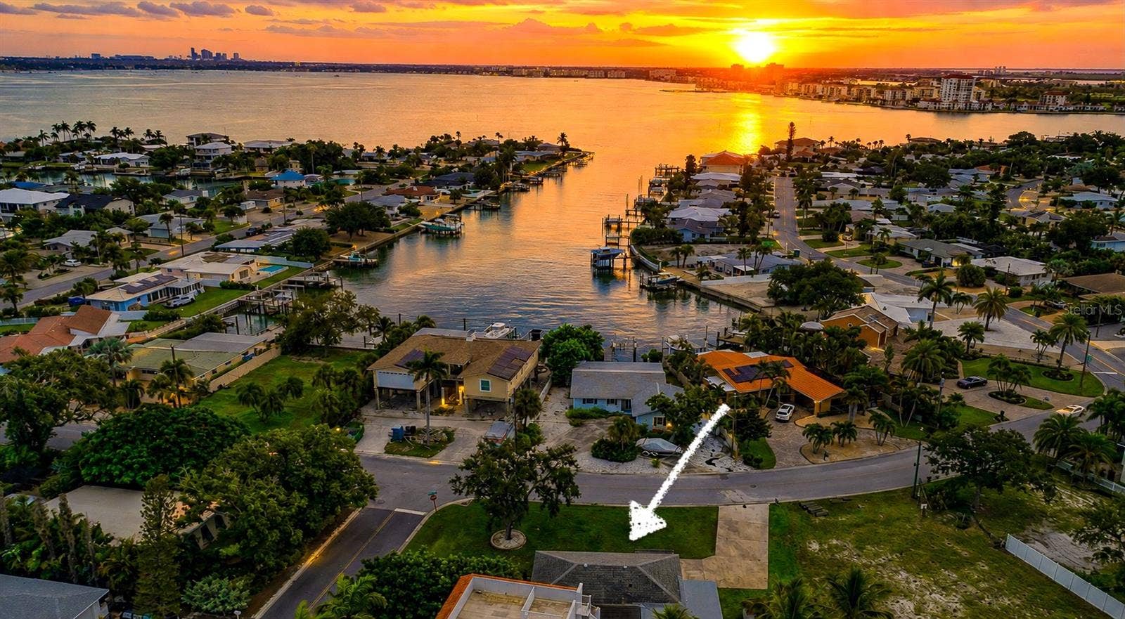 3982 POINSETTIA DRIVE, St Pete Beach, FL 33706 3982 POINSETTIA DRIVE, St Pete Beach, FL 33706