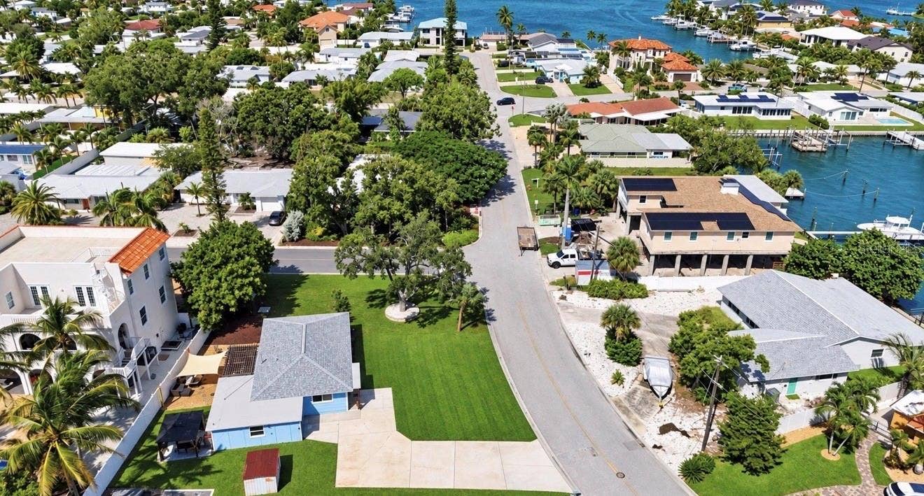 3982 POINSETTIA DRIVE, St Pete Beach, FL 33706 3982 POINSETTIA DRIVE, St Pete Beach, FL 33706