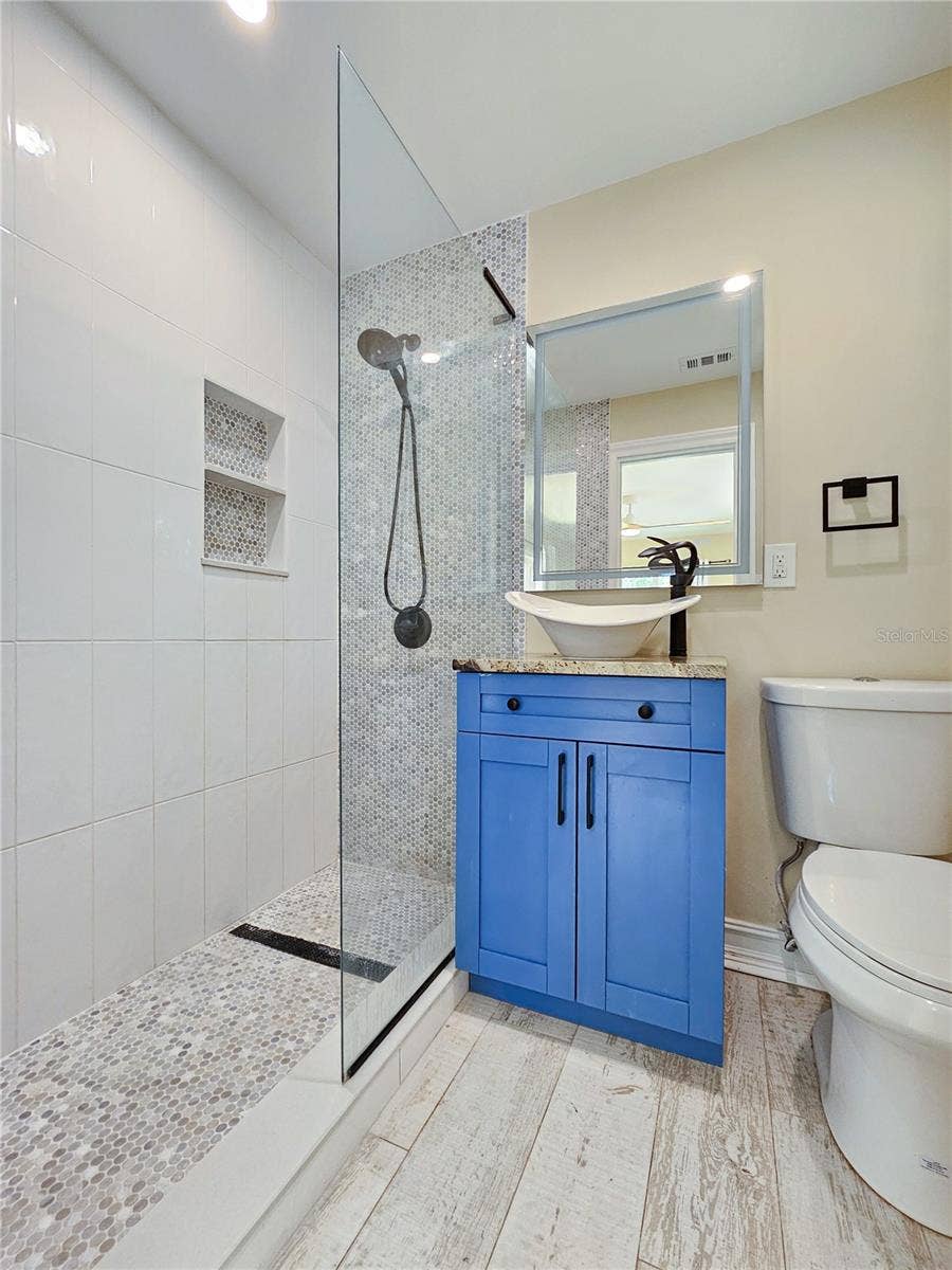 3982 POINSETTIA DRIVE, St Pete Beach, FL 33706 3982 POINSETTIA DRIVE, St Pete Beach, FL 33706