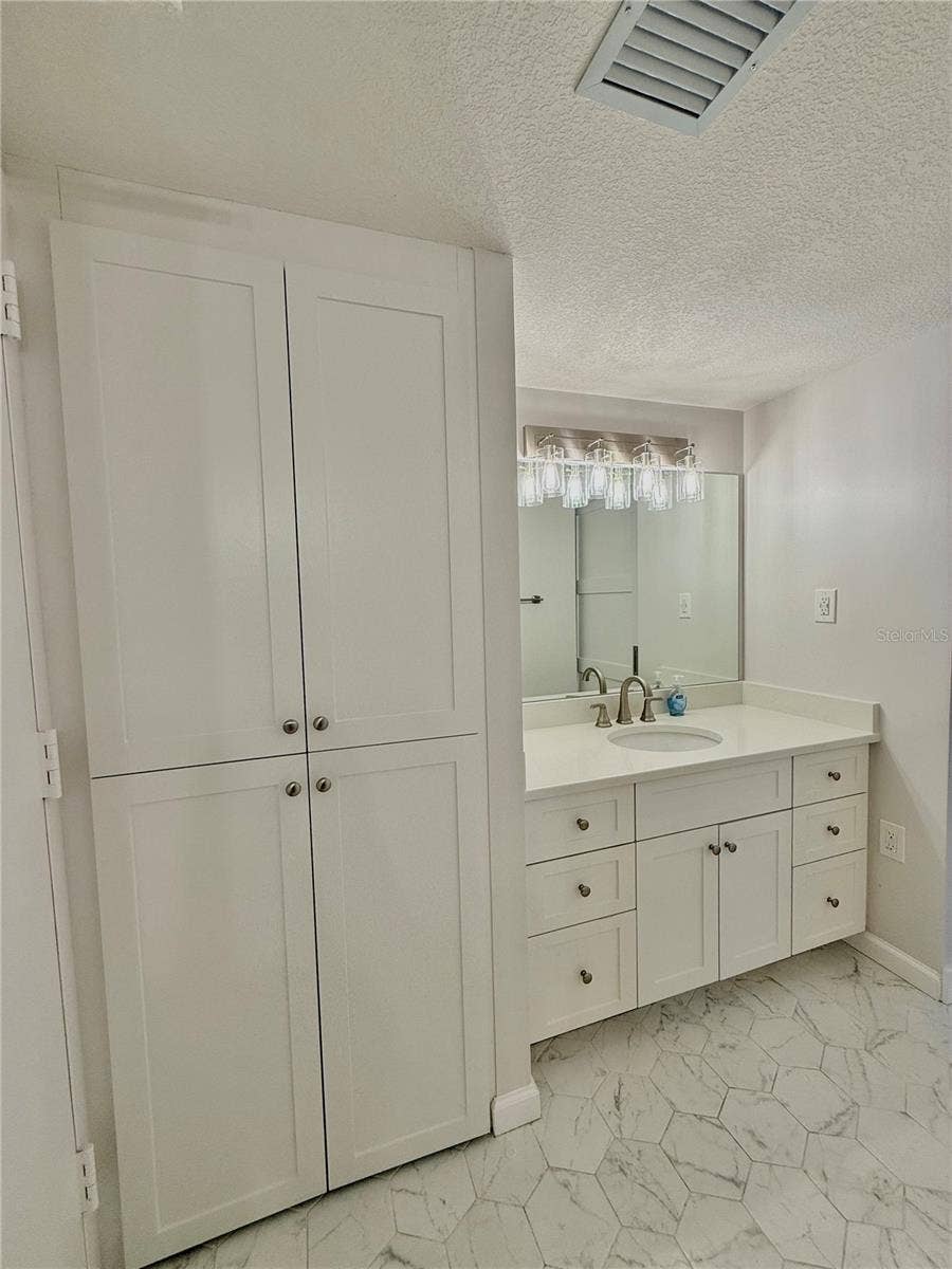 450 S GULFVIEW BOULEVARD, #408, Clearwater Beach, FL 33767 450 S GULFVIEW BOULEVARD, #408, Clearwater Beach, FL 33767