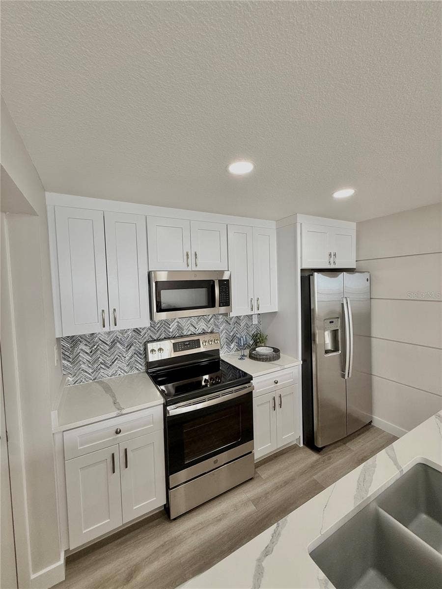 450 S GULFVIEW BOULEVARD, #408, Clearwater Beach, FL 33767 450 S GULFVIEW BOULEVARD, #408, Clearwater Beach, FL 33767