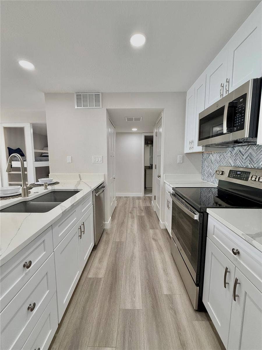 450 S GULFVIEW BOULEVARD, #408, Clearwater Beach, FL 33767 450 S GULFVIEW BOULEVARD, #408, Clearwater Beach, FL 33767