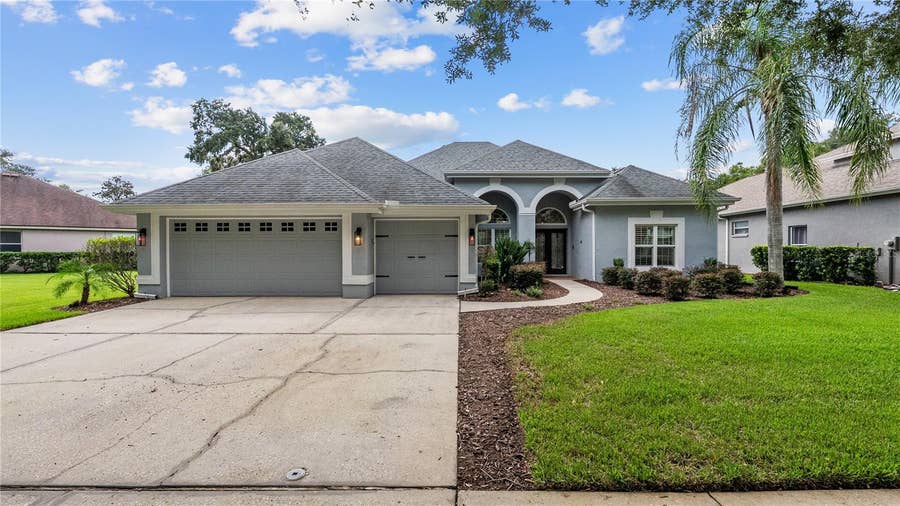Property photo for 5924 CHERRY OAK DRIVE, Valrico, FL