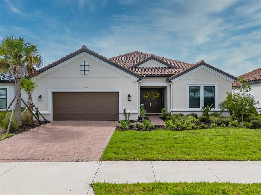 Property photo for 4727 FRECCIA LOOP, Wesley Chapel, FL