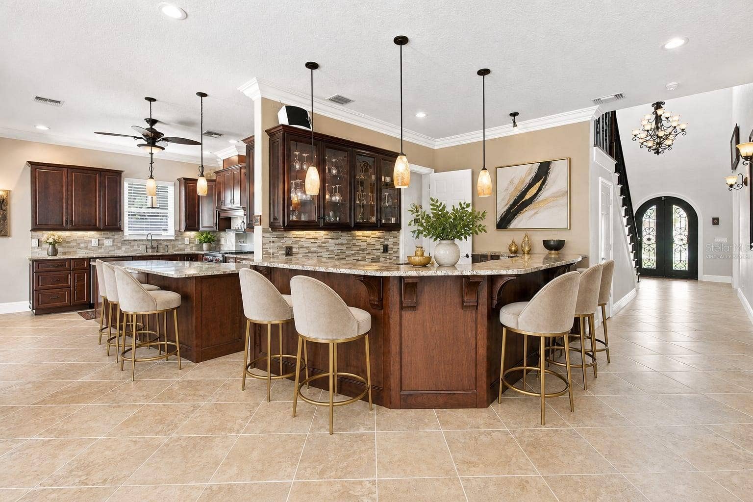 11220 8TH STREET E, Treasure Island, FL 33706 virtually staged
